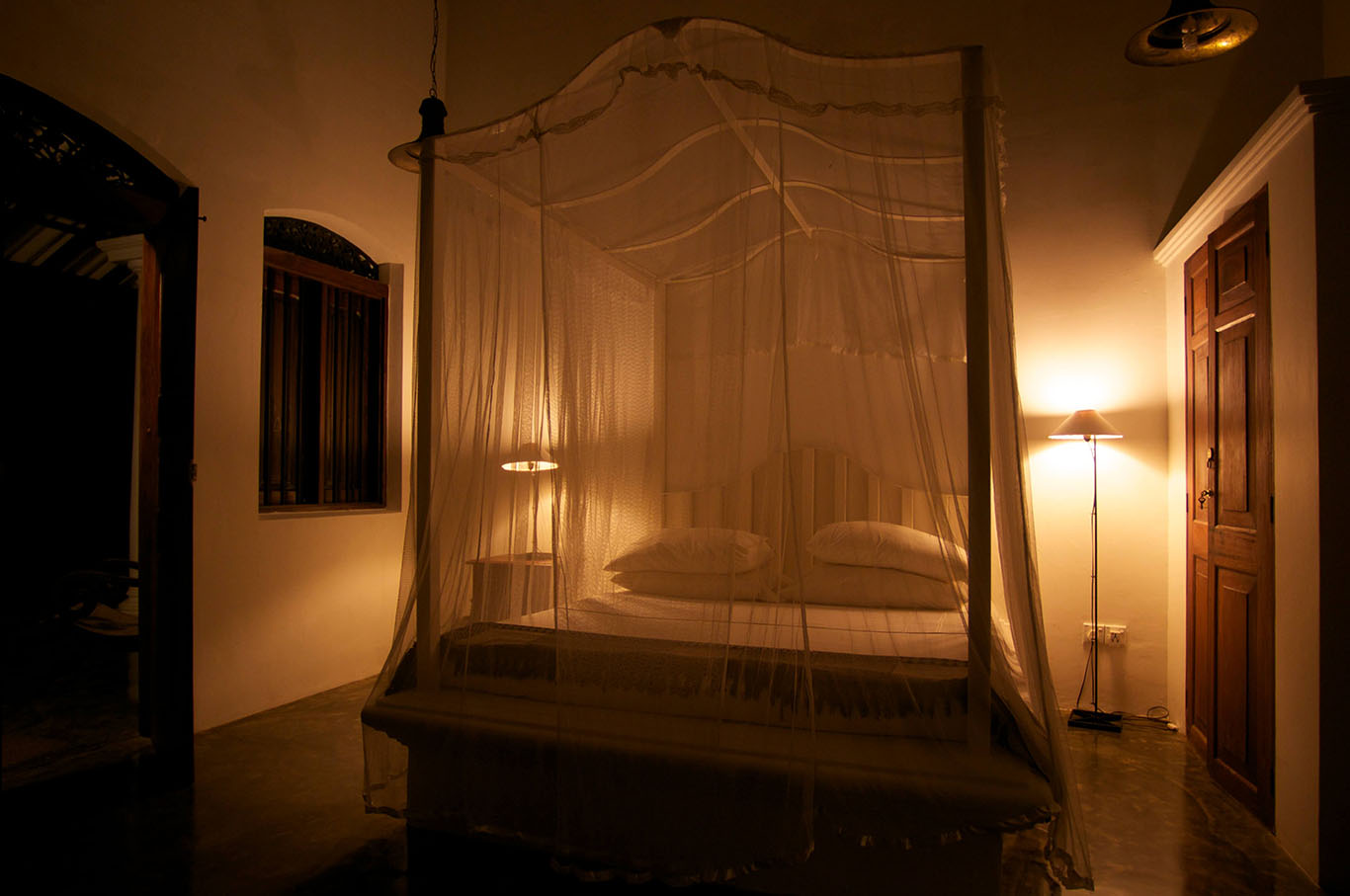 Master bedroom of Coconut Wing at Nisala Arana